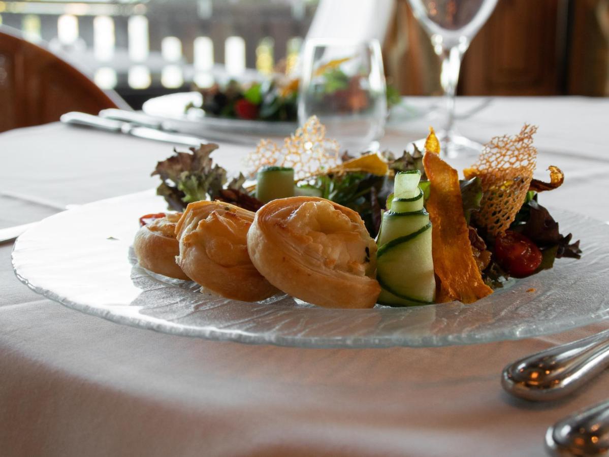 Hotel-Restaurant Le Mont Paisible, Crans-Montana Exterior foto